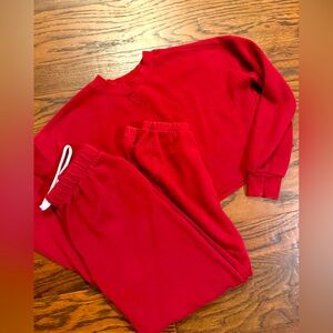 Women’s Colsie Red Sweatpants & cropped Sweatshirt Set so soft & comfortable